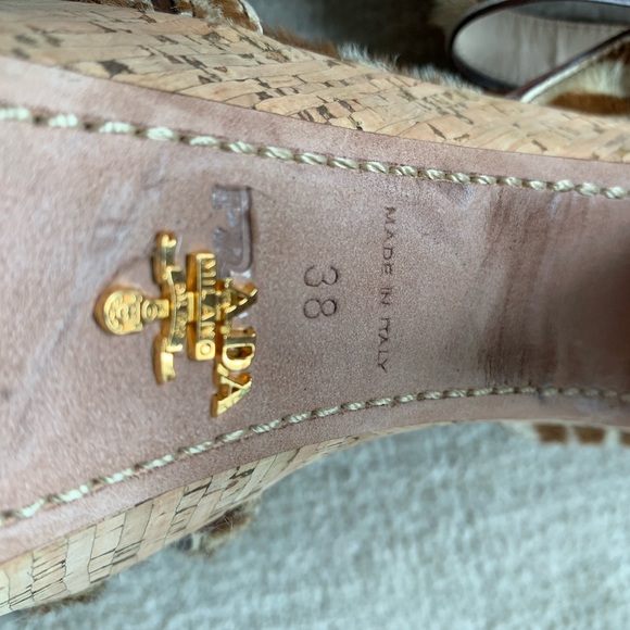 PRADA ANIMAL PRINT-CORK PLATFORM HEELS - Picture 4 of 6